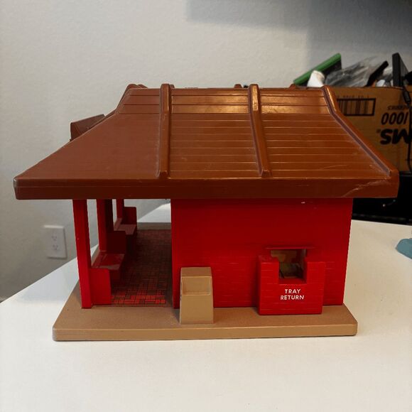 Vintage 1974 McDonalds Playskool Familiar Places Play Set Restaurant Trays Cars - Picture 6 of 13